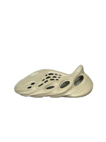 Yeezy Foam RNNR 'Stone Salt' USED