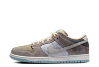 Nike SB Dunk Low 'Big Money Savings'