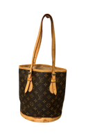 Louis Vuitton Petit Bucket