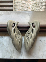 Yeezy Foam RNNR 'Stone Salt' USED