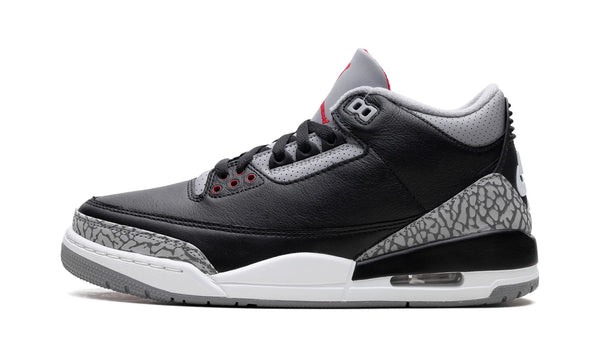 Nike AIR JORDAN 3
"Black Cement"